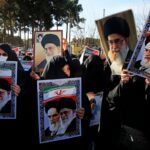 افسر سابق ارتش آمریکا: مردم ایران عاشق رهبرشان هستند / 30 بهمن 1401