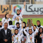 سرمربی خاتون بم: لحظه گرفتن جام دلتنگ‌تر شدم؛ می‌خواستیم بدون شکست قهرمان شویم / 27 فروردین 1403