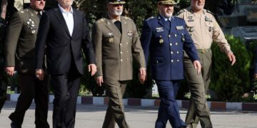 ارتش: دولت چهاردهم با ارادهای پولادین در مسیر اعتلای ایران اسلامی گام برمیدارد