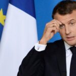 محبوبیت رئیس جمهور فرانسه به پائین‌ترین حد رسید /30 بهمن 1401