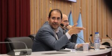 معاون وزیر علوم خبر داد؛ ۳ دانشگاه‌ کشور «حکمت بنیان» می شوند / 18 آبان 1402