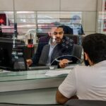 برخی از شعب بانک‌های دولتی مجوز ندارند؟/ کاهش تعداد شعب بانکی با خدمات غیر حضوری