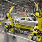 تولید پورشه به دلیل جنگ در اوکراین موقتا تعطیل شد