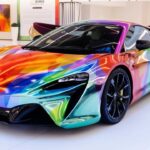 خودرو رنگارنگ مک لارن به نمایش در آمد