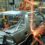 خودروسازان باید با اهداف واگذار شوند