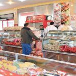 سوسیس و کالباس بدون مواد نگهدارنده استاندارد نیست