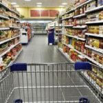 فاصله قیمتی کالا‌ از تولید تا خرده فروشی بین ۲۰ تا ۳۰ درصد است