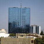 فروش اوراق کوتاه مدت بدهی‌های دولت به بانک مرکزی را کاهش می‌دهد