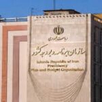 مطالبات دلاری معلمان خارج از کشور/ درخواست‌های بدون مبنا کار دولت را سخت‌تر می‌کند