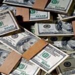 نرخ رسمی ۲۱ ارز بین بانکی کاهش یافت