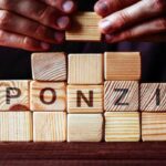 کاربران بازار‌های مالی برای سرمایه گذاری باید از بستر قانونی استفاده کنند