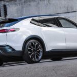 کرایسلر تا سال ۲۰۲۸ سه خودروی الکتریکی تولید می‌کند