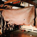 کمبود پوستِ خام صدایِ چرم سازان را درآورد