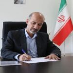 یک مشترک در سرمای زمستان آب استخر روباز خود را با برق گرم می‌کرد