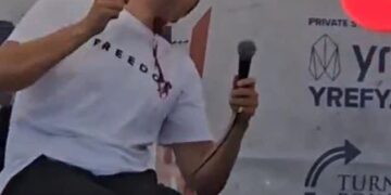 شایعه ترور چارلی کرک، حامی سرسخت ترامپ و اسرائیل؛ واقعیت یا جنگ روانی؟