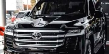 لندکروز ۲۰۲۵ با مصرف صدی ۲۰، نماد تناقض در سیاستهای سوخت و ارز