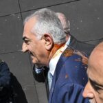 رضا پهلوی هدف پرتاب سس گوجه‌فرنگی قرار گرفت؛افتضاح برلین
