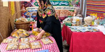 اختصاصی- آریان‌پور: مشاغل خانگی بانوان روستای دوروان نیازمند حمایت و معرفی بیشتر است